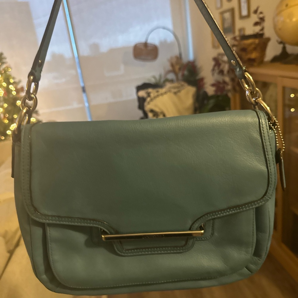 Vintage Coach Elegant Blue Leather Shoulder Bag